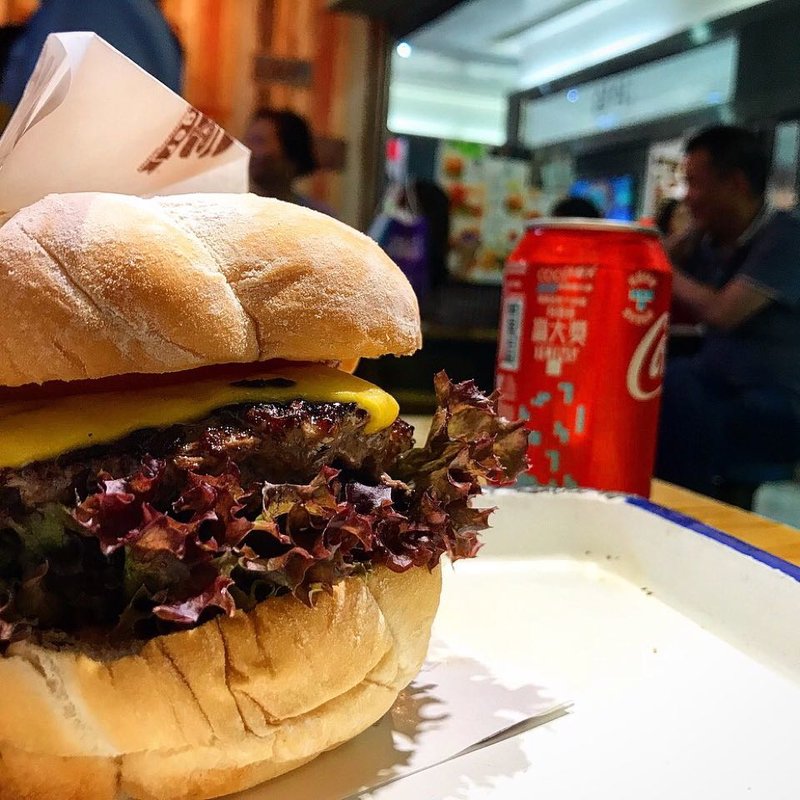 Classic beef burger(MY BURGER)