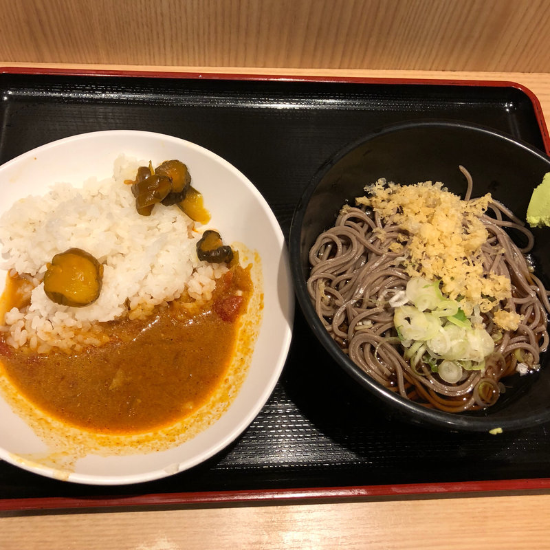 冷やし朝カレー定食(よもだそば 銀座店)