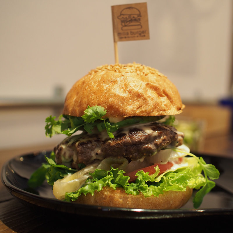 選んでつくる1000通りのハンバーガー(milia burger)