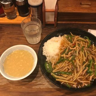 青椒肉絲(麺飯食堂 ひら匠)