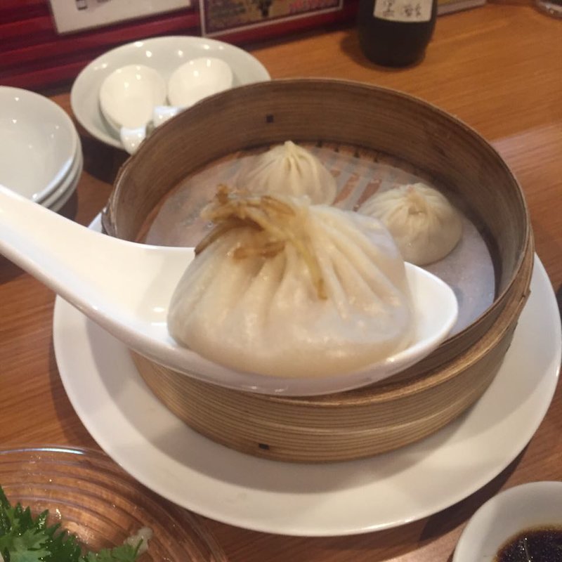 上海小籠包(魏飯夷堂北新地店 )