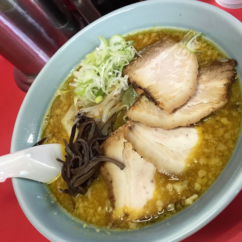 カレー豚骨ラーメン チャーシュー増し(前略 豚骨 しょうゆ)
