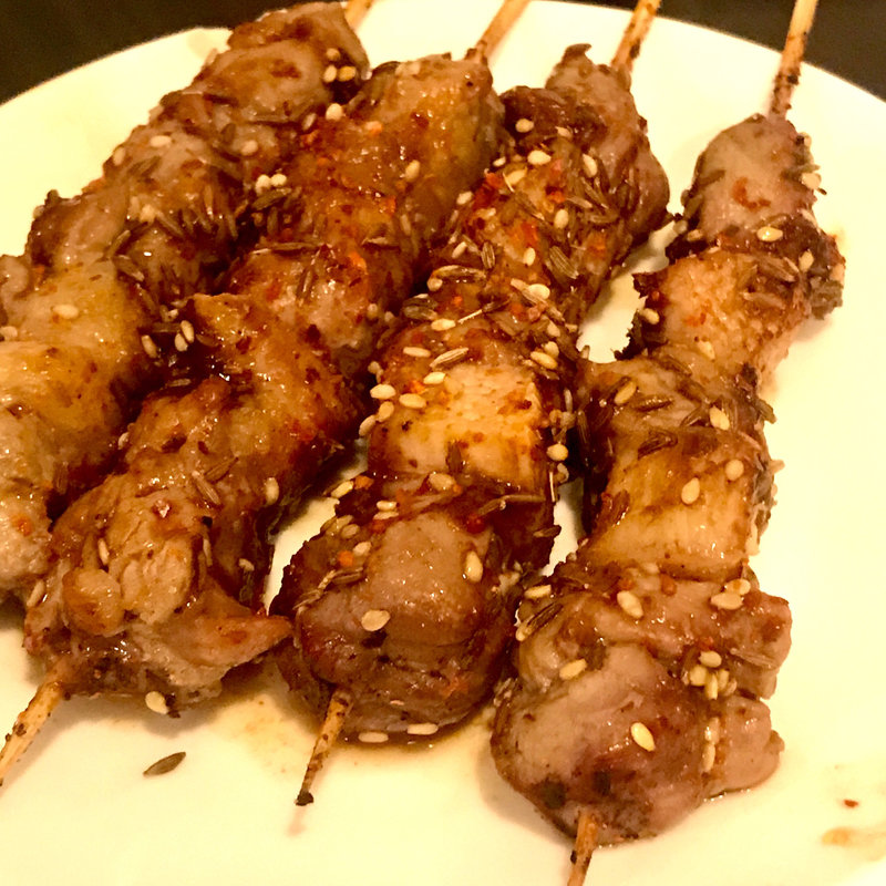 羊串焼きラムショルダー（タレ）(羊香味坊)