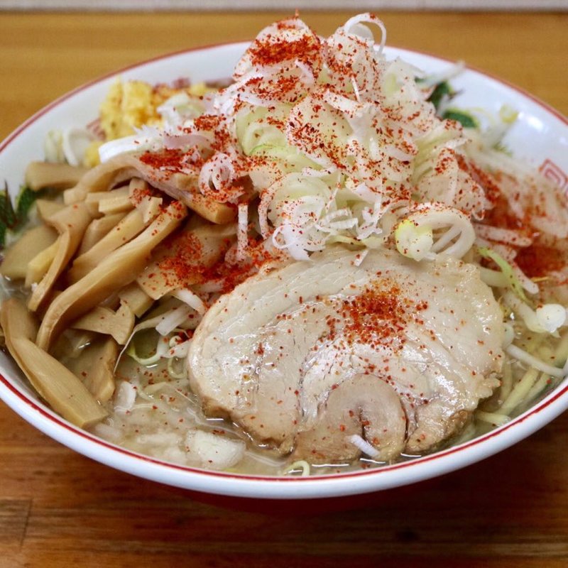豚王 メンマ、ネギ トッピング(バカ盛りらーめん TABOO （バカ盛りらーめん タブー）)