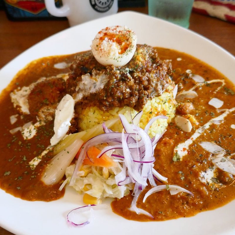 3種合いがけトリプルカレー(The Modern Lovers)