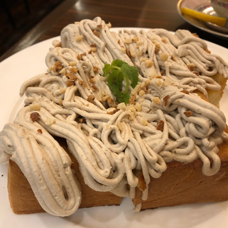 モンブラントースト(珈琲店 スパニョラ)