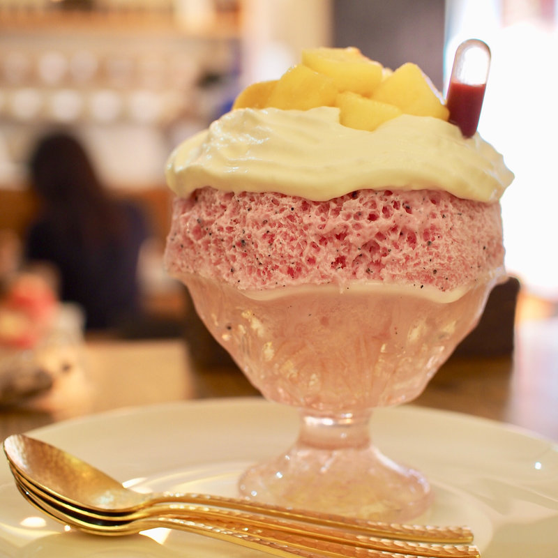 ピーチピタヤヨーグルトWチーズエスプーマ氷(かき氷研究所)