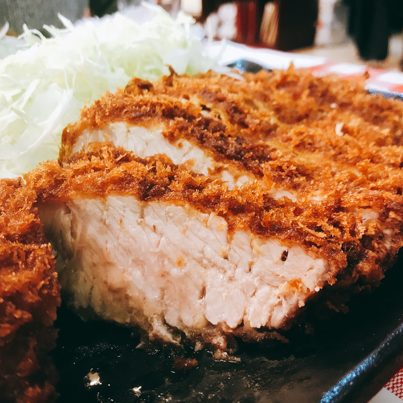 岩中のロースカツ(洋食 大吉)