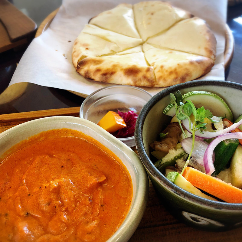 三日月ナンセット (チーズナンに変更)(三日月食堂)