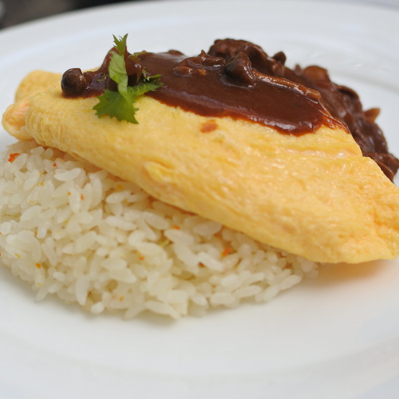 とろとろ卵のハヤシオムライス(ウェスティンホテル大阪 ロビーラウンジ )