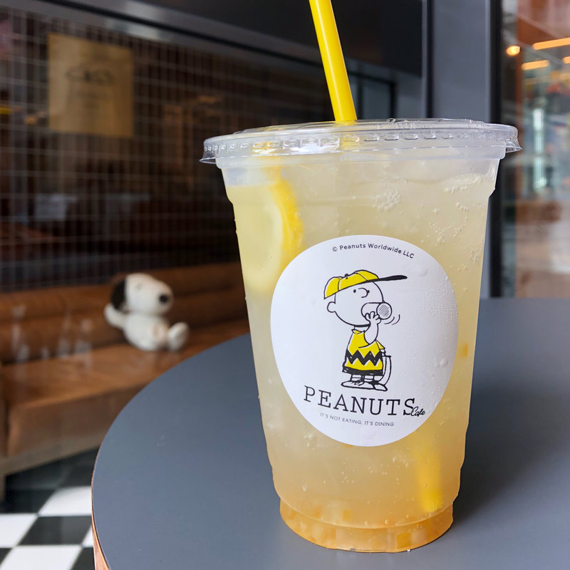 ルーシーのホームメイドレモネード(PEANUTS HOTEL)