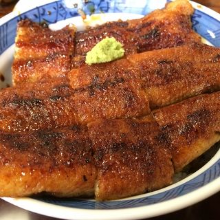 上丼(郡上炭火焼　うなぎの魚寅)