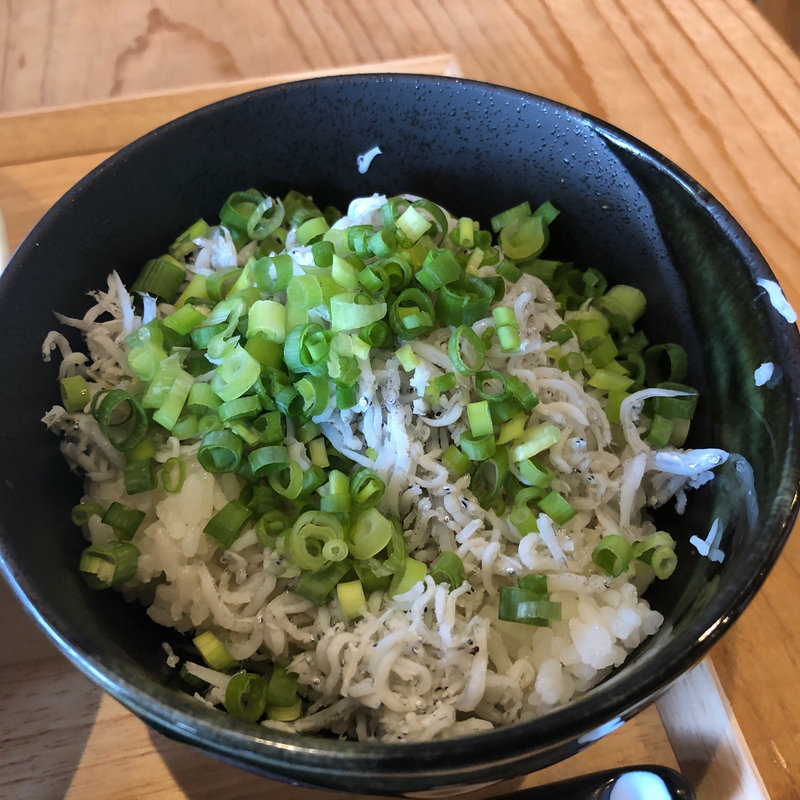 しらす丼(そうめん屋はやし )