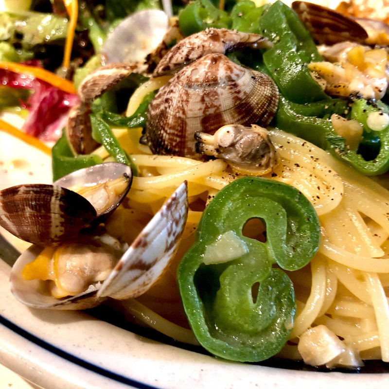 本日のスパゲッティ (ピーマンとアサリのオイルベース)(SARU 代々木上原店)