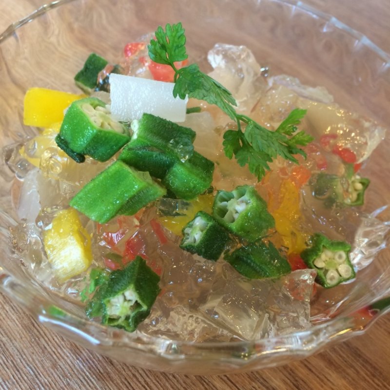 ジュレシックパーク(彩野菜の冷製おでん、ジュレまみれ)(日本酒と泡とおでん スタンド酒場てんてん)