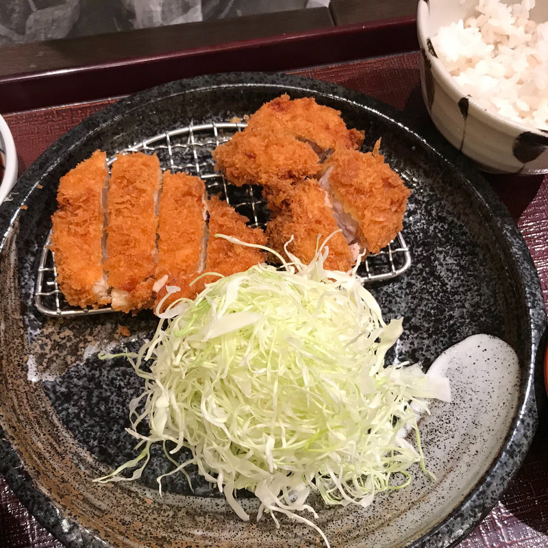 チキンカツとヒレカツランチ(とんかつ勝六 アルプラザ店)