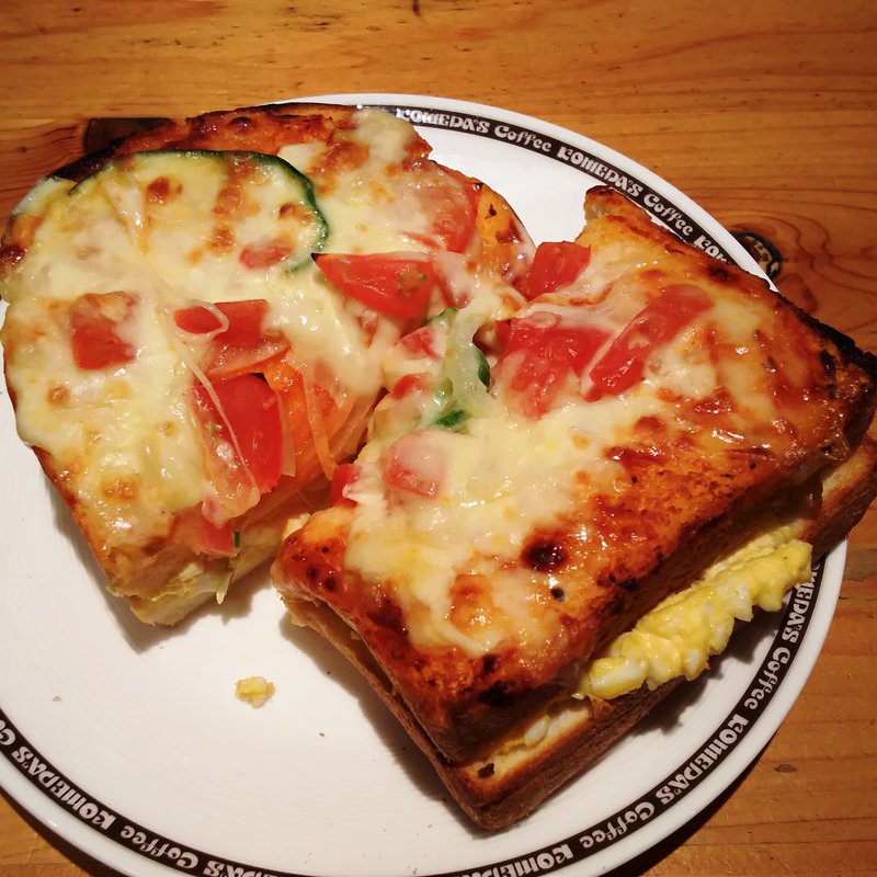 たっぷり玉子のピザトースト(コメダ珈琲店 下丸子店)