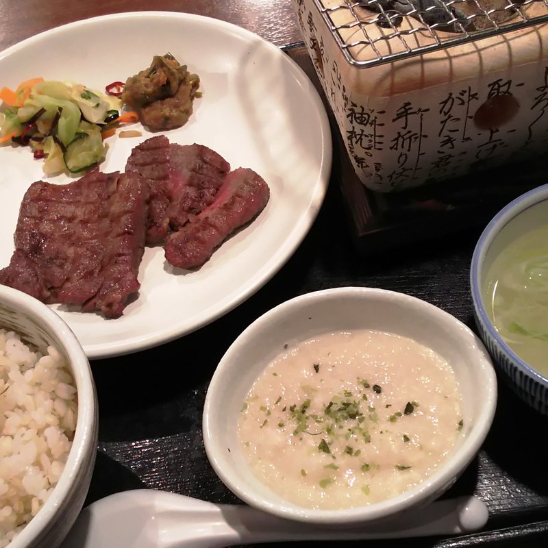 牛タン焼き定食（1人前）(牛タン圭助 川崎仲見世通り)