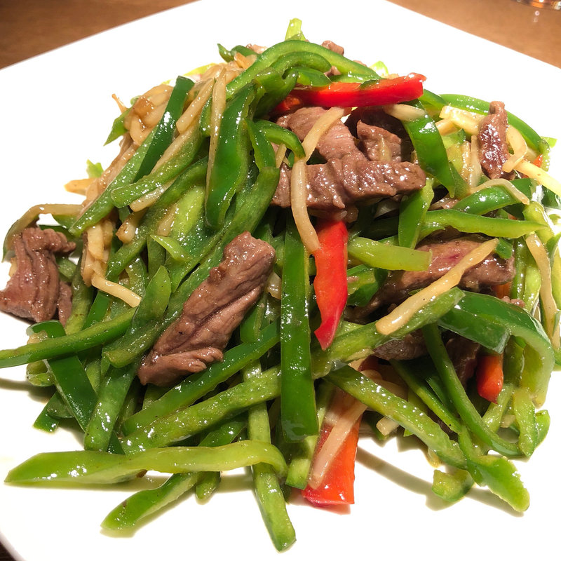 和牛肉とピーマンの細切り炒め(水蓮月 （ロータスムーン）)