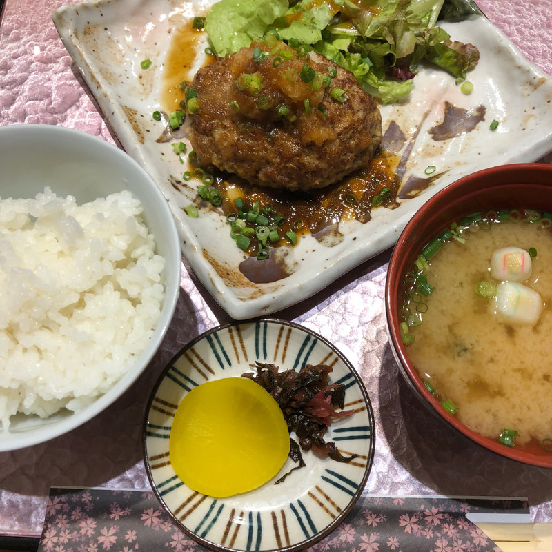 ハンバーグ定食(抹茶菓寮 琴琴)