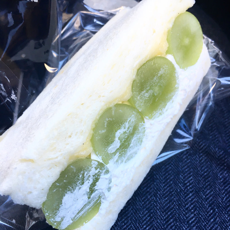 シャインマスカットサンド(リヴィエール （RIVIERE）)