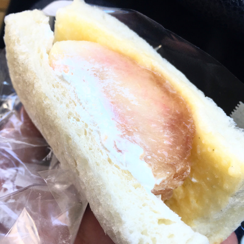 桃サンド(リヴィエール （RIVIERE）)