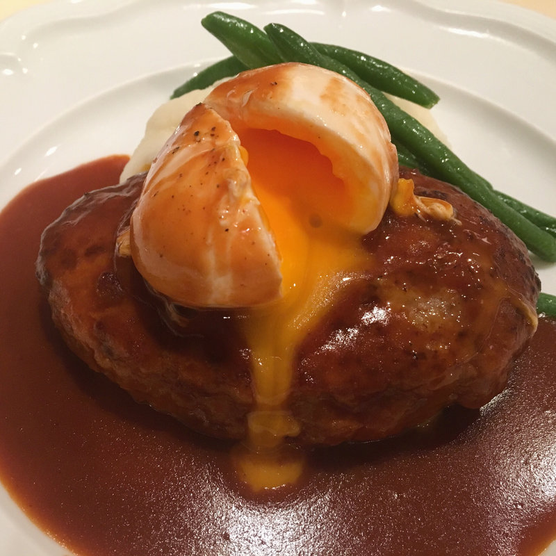 牛・鴨・豚挽肉のハンバーグ(ル・ヴァン ドゥ （LE VIN 2 DEUX）)