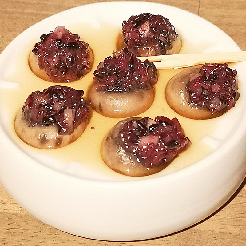 マッシュルームの黒米詰め(168バル)