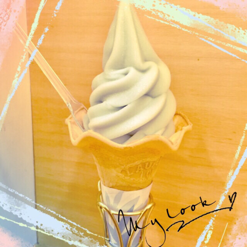 ラムネソフトクリーム(スウェーデン)