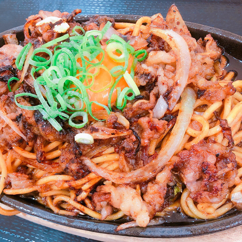 牛スキ焼きそば 並(長田本庄軒神戸ハーバーランドumie)