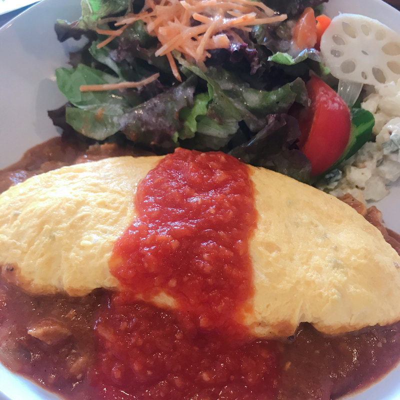 オムライスカレー(Grill Cincin（グリル チンチン）)