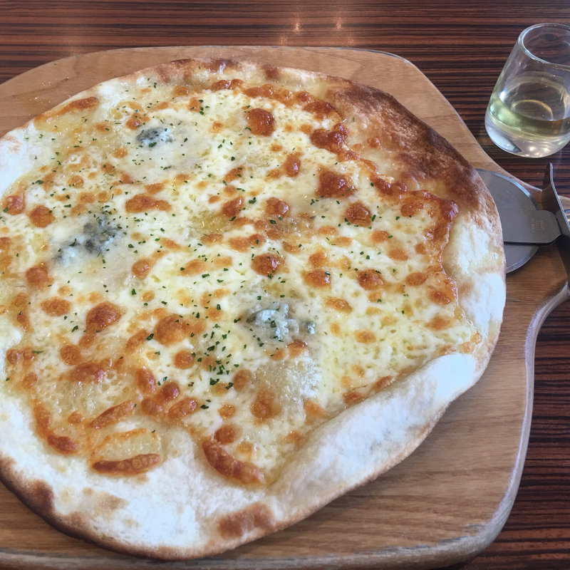 チーズ&ハニーピザ(本庄珈琲うふふ )