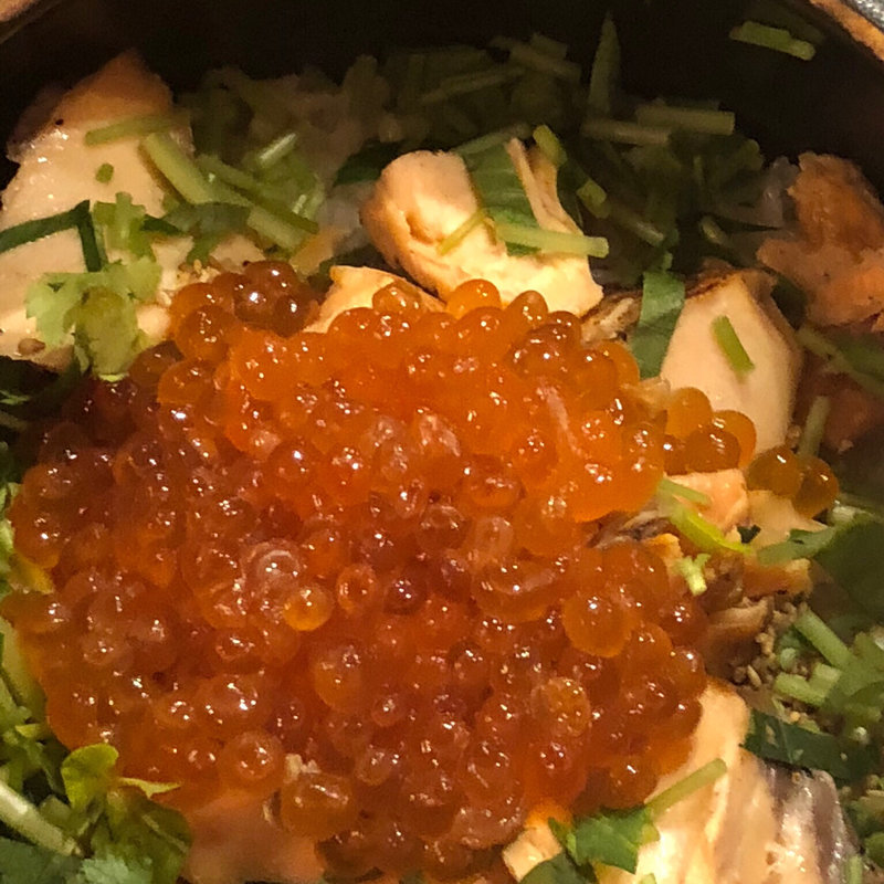 しゃけといくらの土鍋ごはん(一徹)
