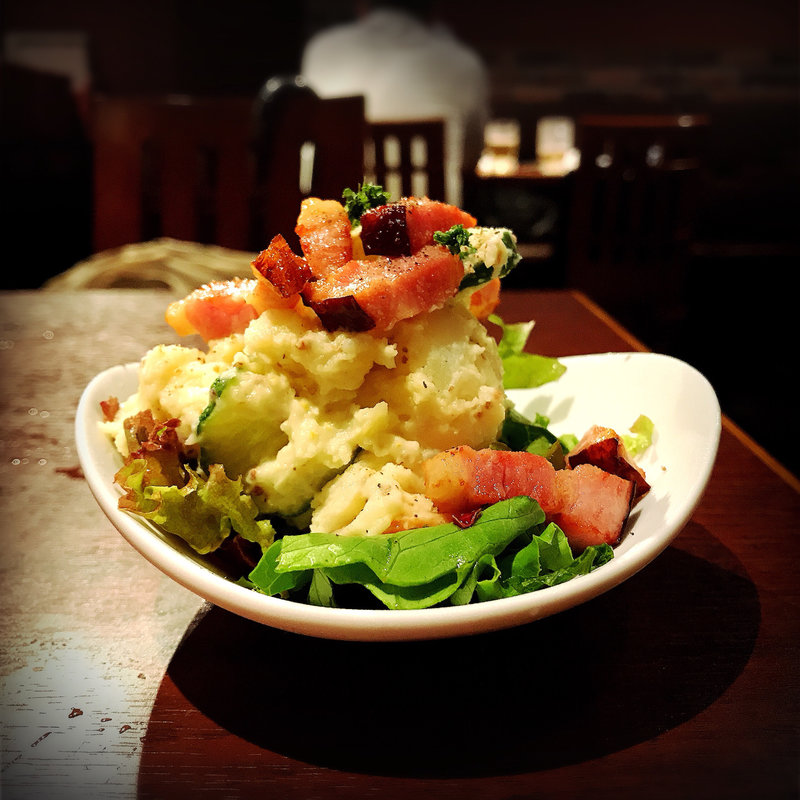 自家製パンチェッタのポテトサラダ(中目黒 肉バル Salt)