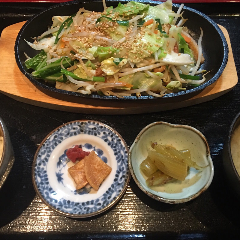 野菜炒め定食(飯屋 だゑん 〜拿縁〜)