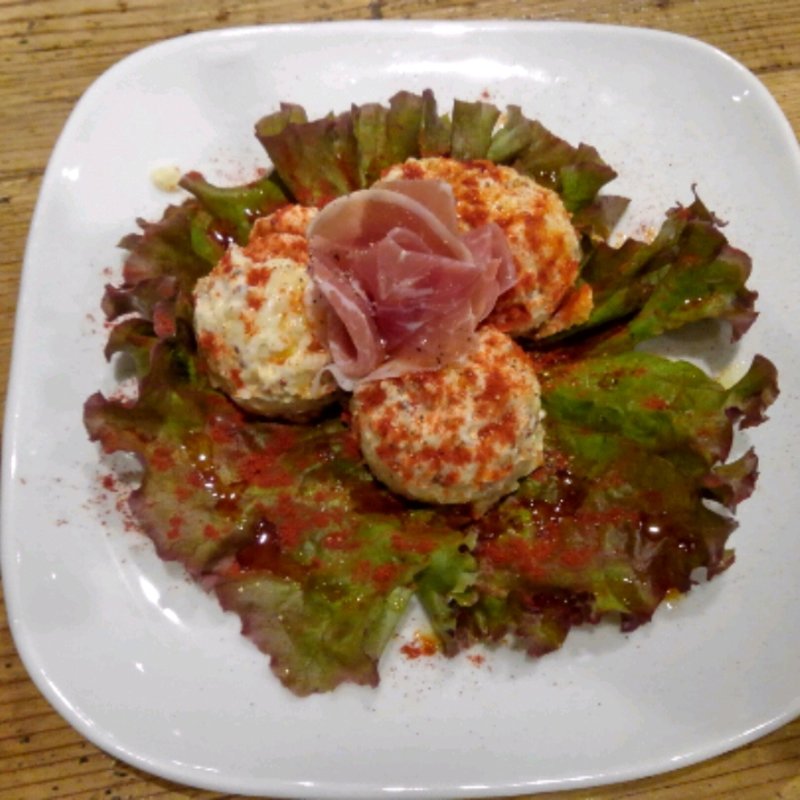 生ハムとポテトサラダ(さかづき Brewing （さかづき ブルーイング）)