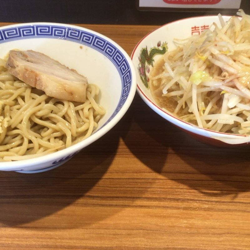 つけ麺 (びんびん豚)