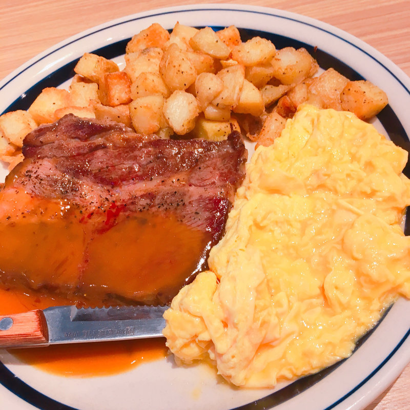 ビーフステーキ(Eggs ’n Things 梅田茶屋町店)