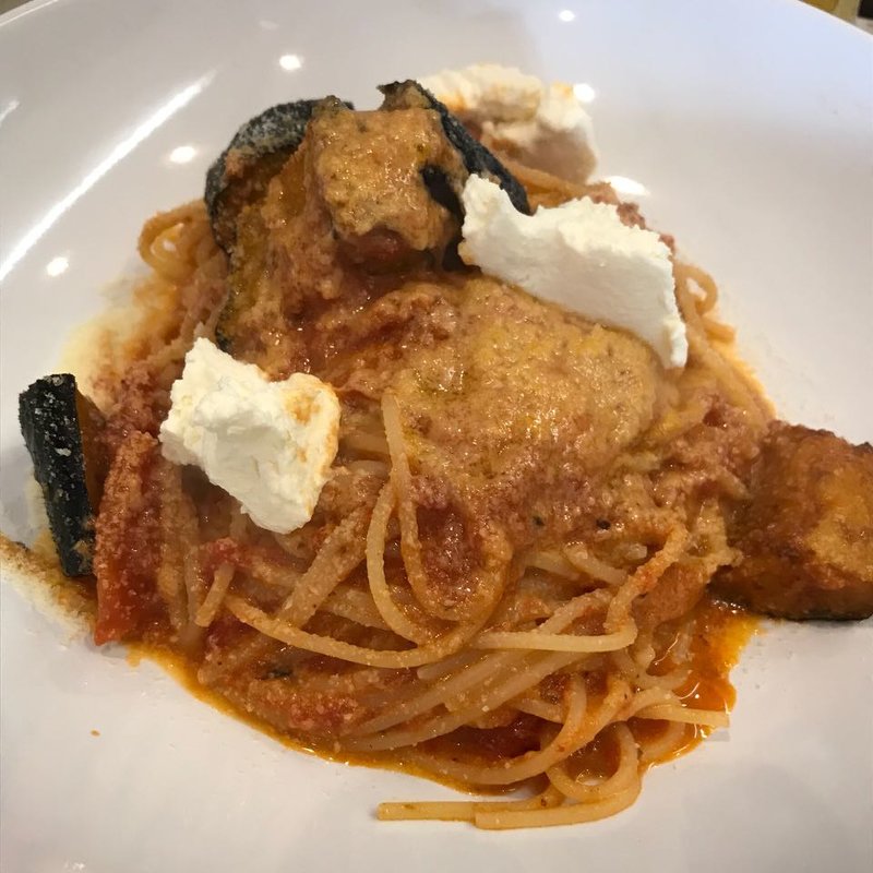 リコッタチーズとナスのトマトソースパスタ(Ｔｒａｔｔｏｒｉａ　Ｌａ　Ｆｏｎｔｅ（トラットリア　ラ　フォンテ）)