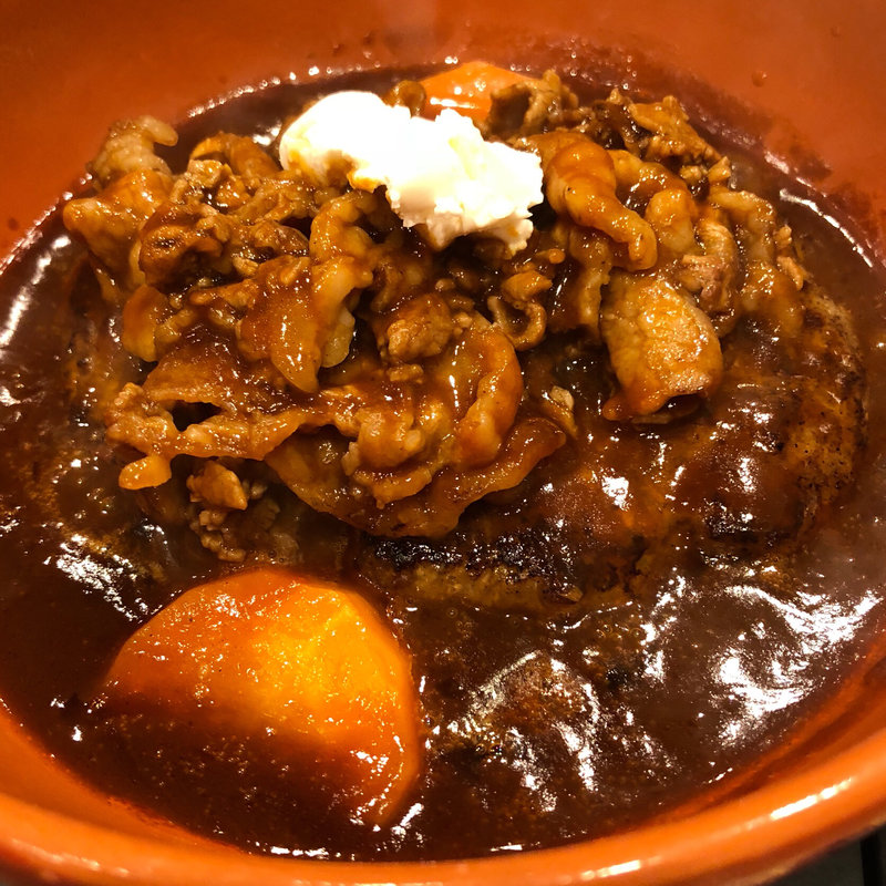 ビーフストロガノフ煮込みハンバーグ(ハチ 仙台駅店 )
