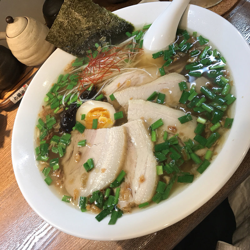 自家製チャーシュー麺(麺屋502)