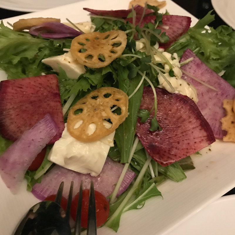 10品目のクールジャパンサラダ(ガーデンレストラン オールデイ ダイニング)