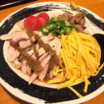 鶏冷麺 (8月 土日限定)