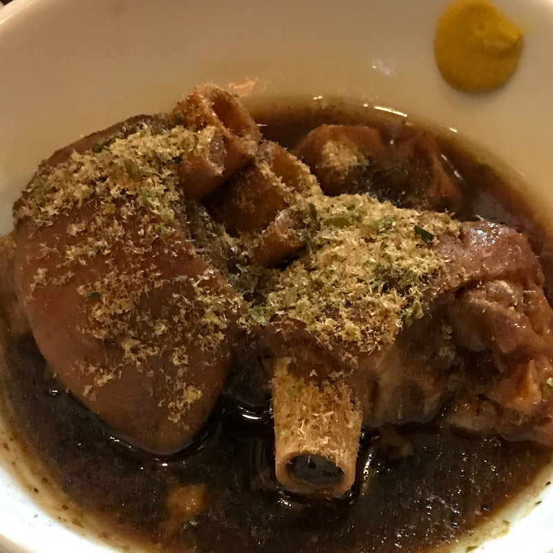 コラーゲン豚足(餃子研究所 )