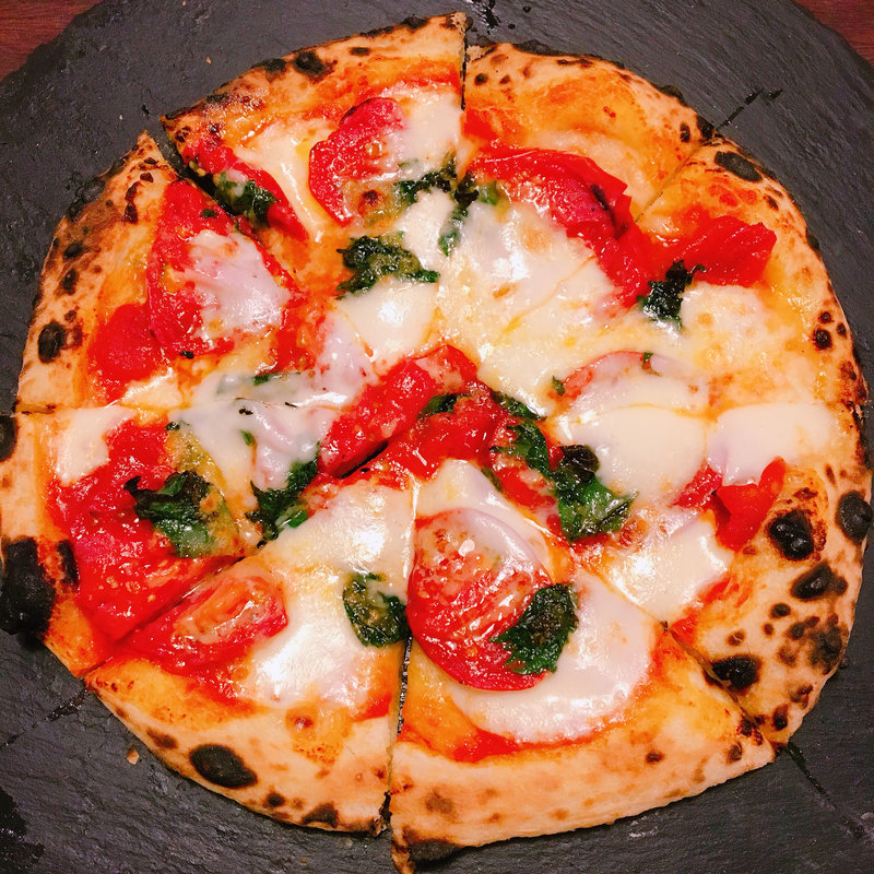 フルーツトマトと大葉のマルゲリータ(バルハチゴー)