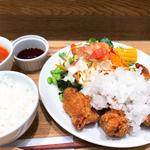 季節の唐揚げセット(醤油味)(らんまん食堂 グランツリー武蔵小杉店)