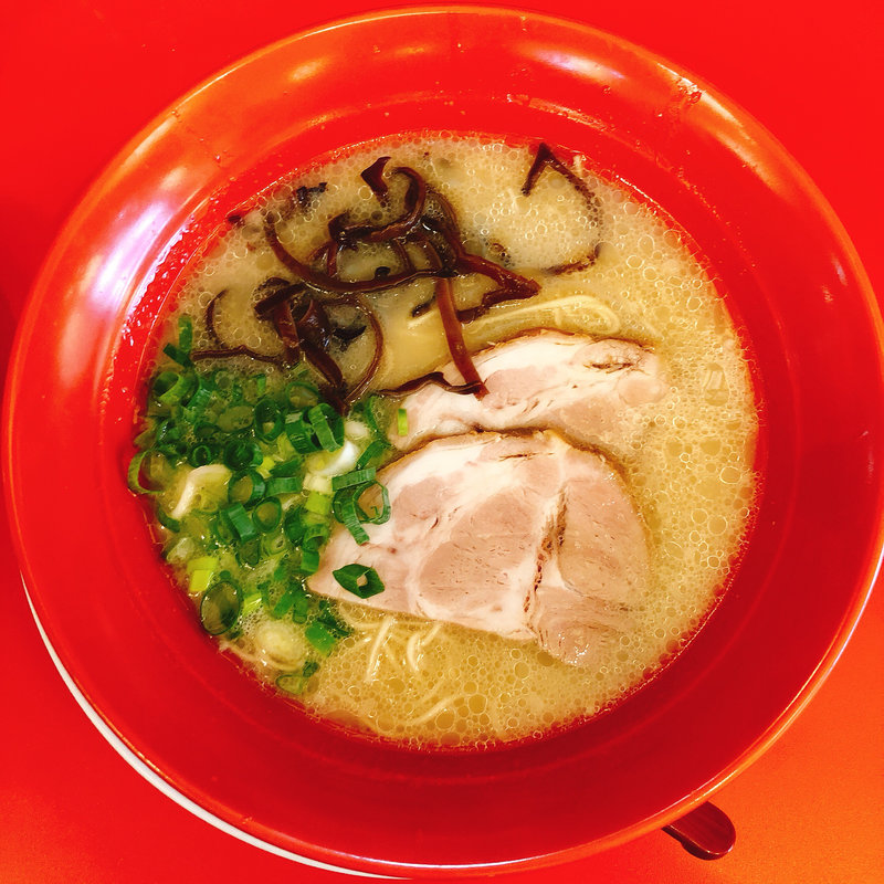 博多ラーメン(博多屋台 よかたい)