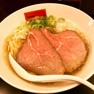 贅沢塩らぁ麺(牛骨らぁ麺マタドールANNEX)