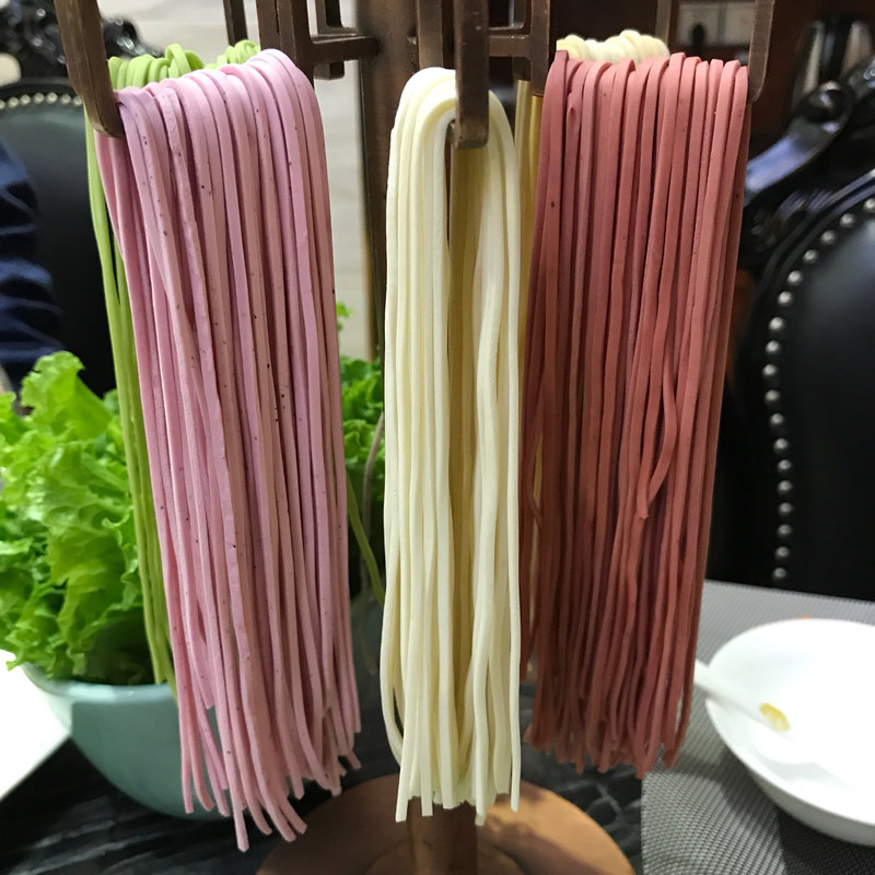 火鍋 麺(巴蘇港)