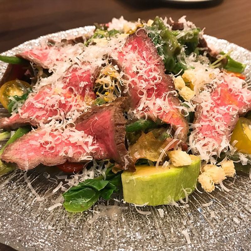 ローストビーフサラダ(ステーキ倶楽部 BECO 肥後橋)